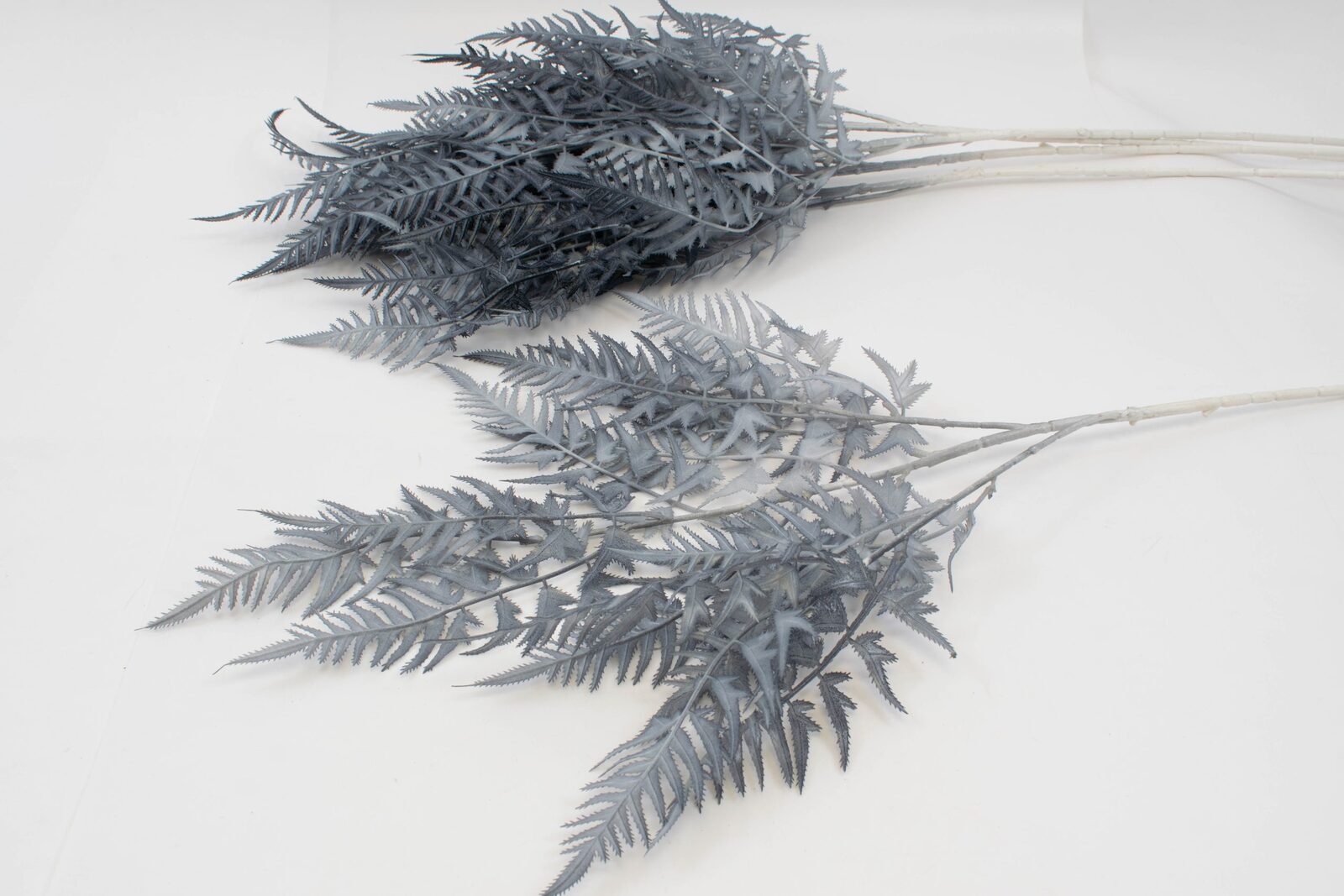 flori-artificiale-creanga-feriga-gri-bleo