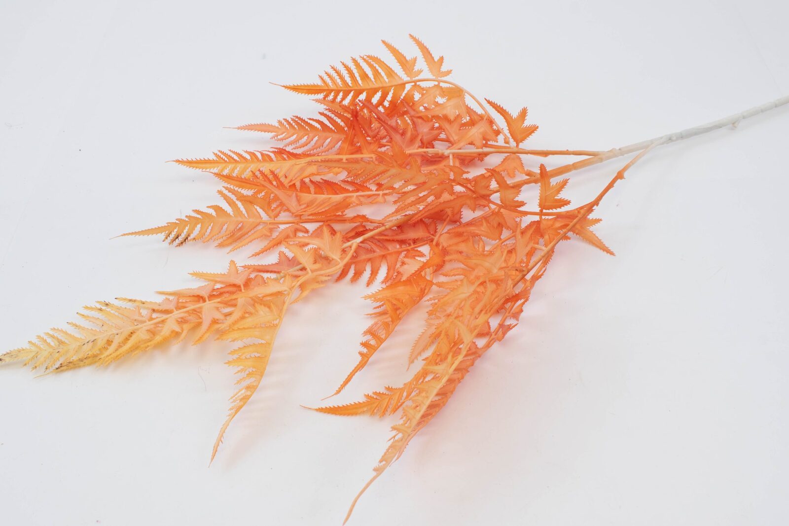 flori-artificiale-creanga-feriga-portocaliu