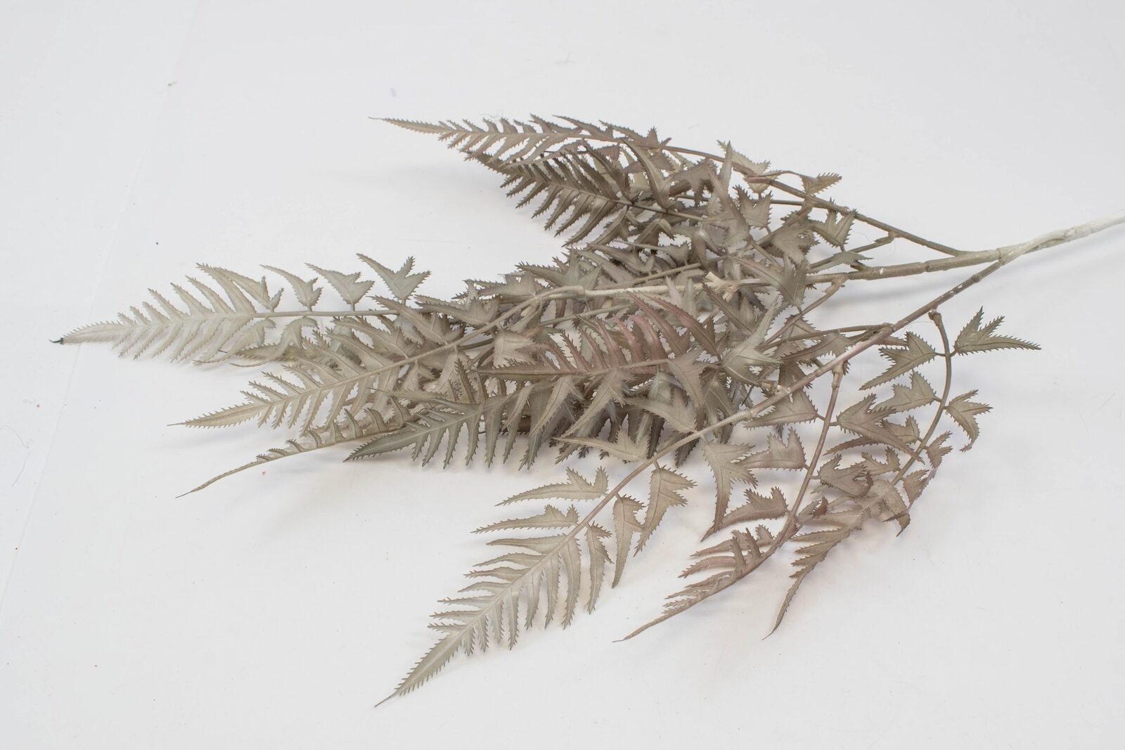 flori-artificiale-creanga-feriga-gri