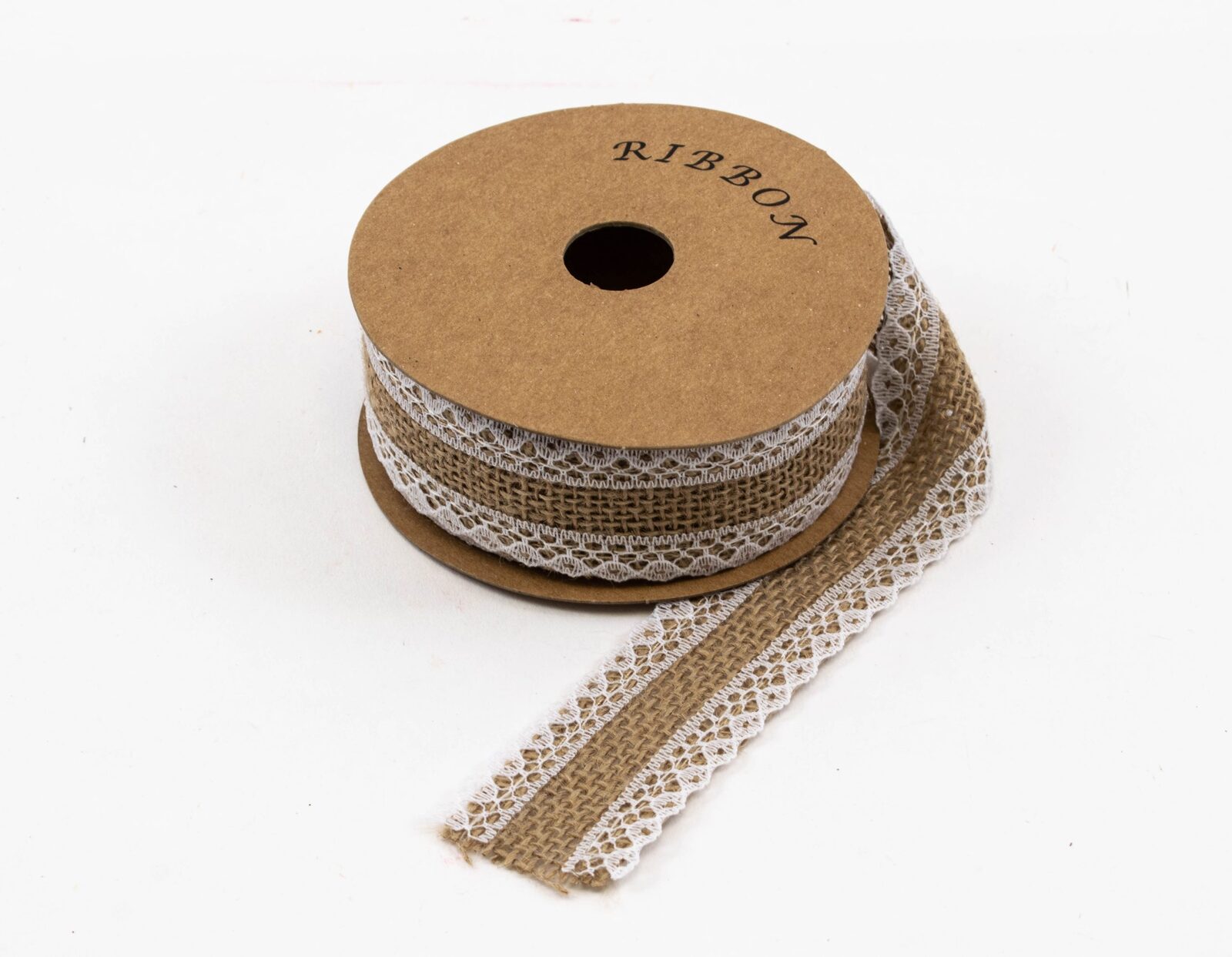 panglica-iuta-cu-dantela-margini-35cm45m