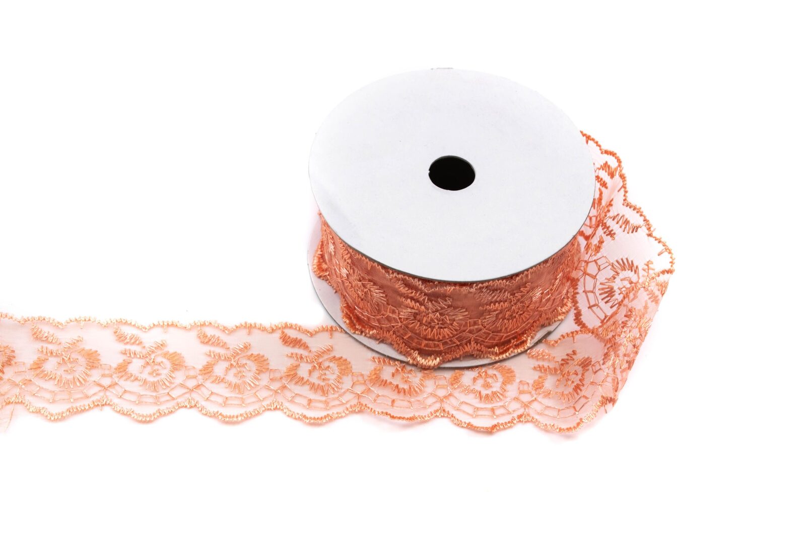 panglica-dantela-brodata-4cm-9m-somon