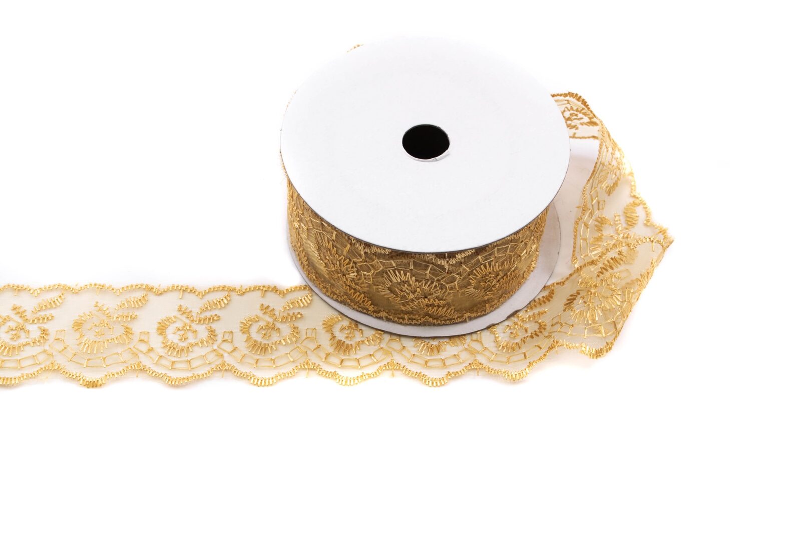 panglica-dantela-brodata-4cm-9m-bej