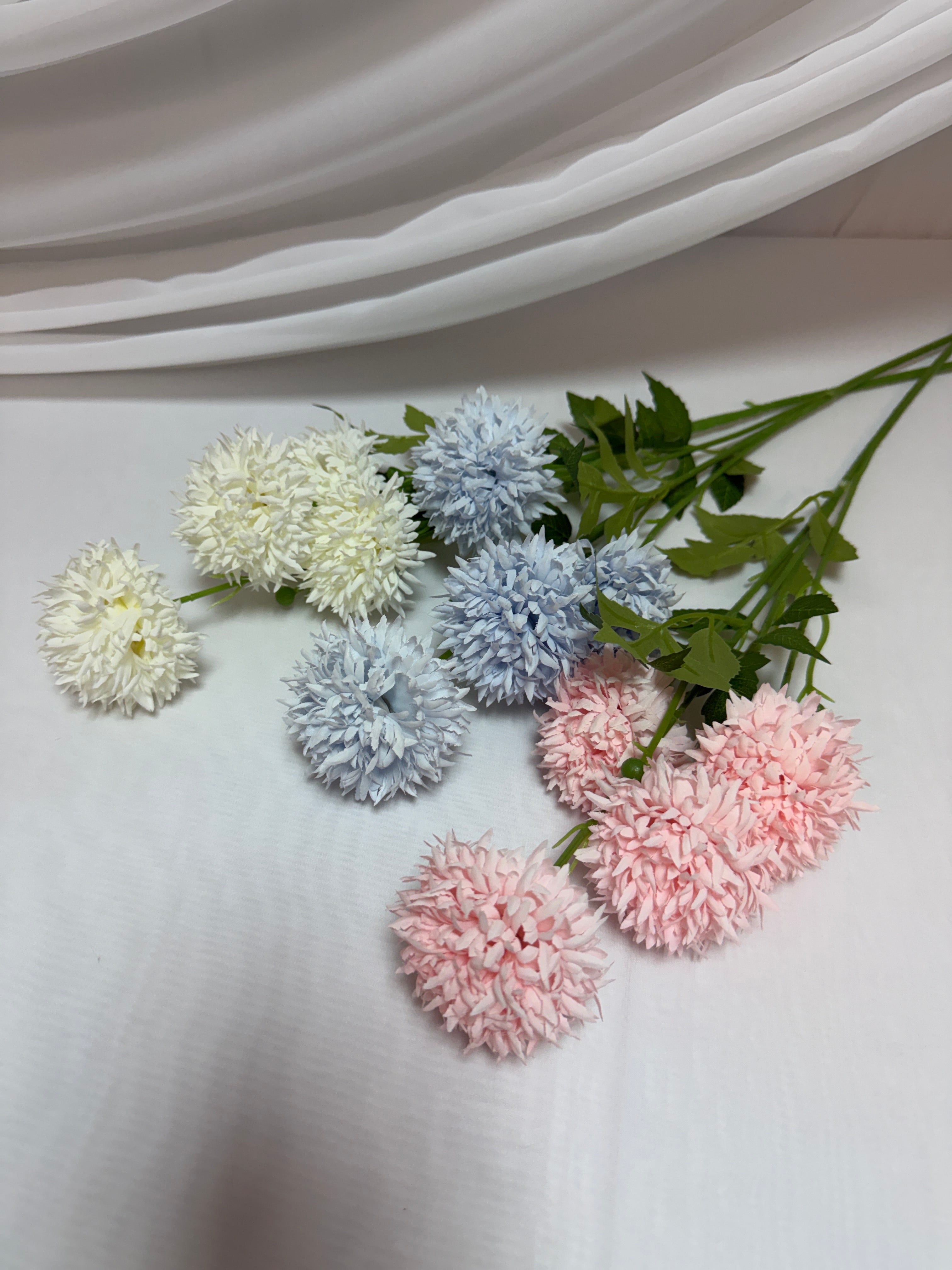 Crizantema Cu 3 Flori Tip Pompon Artificiale