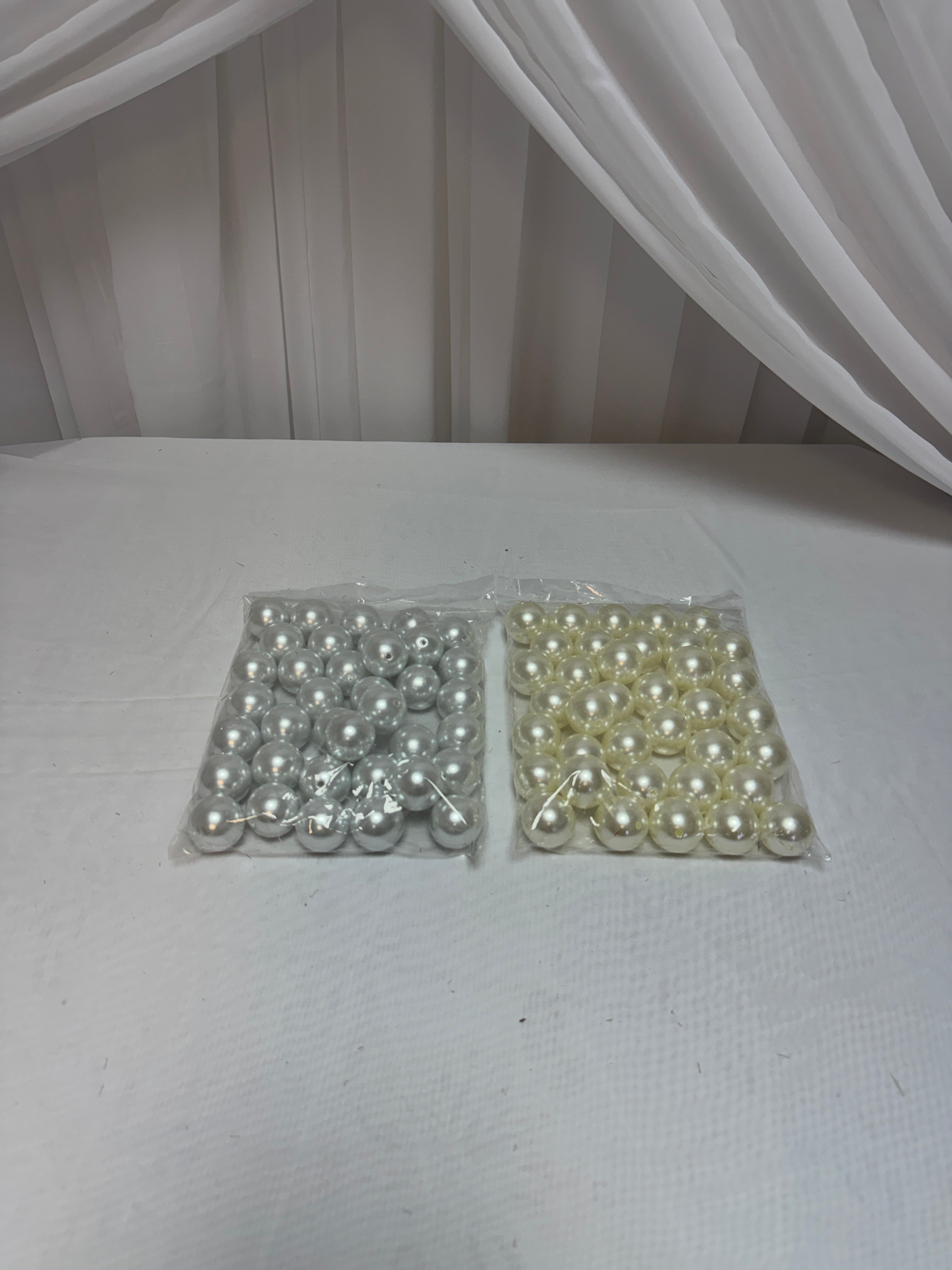 Perle Plastic Gaurite Intregi 3cm/1000g
