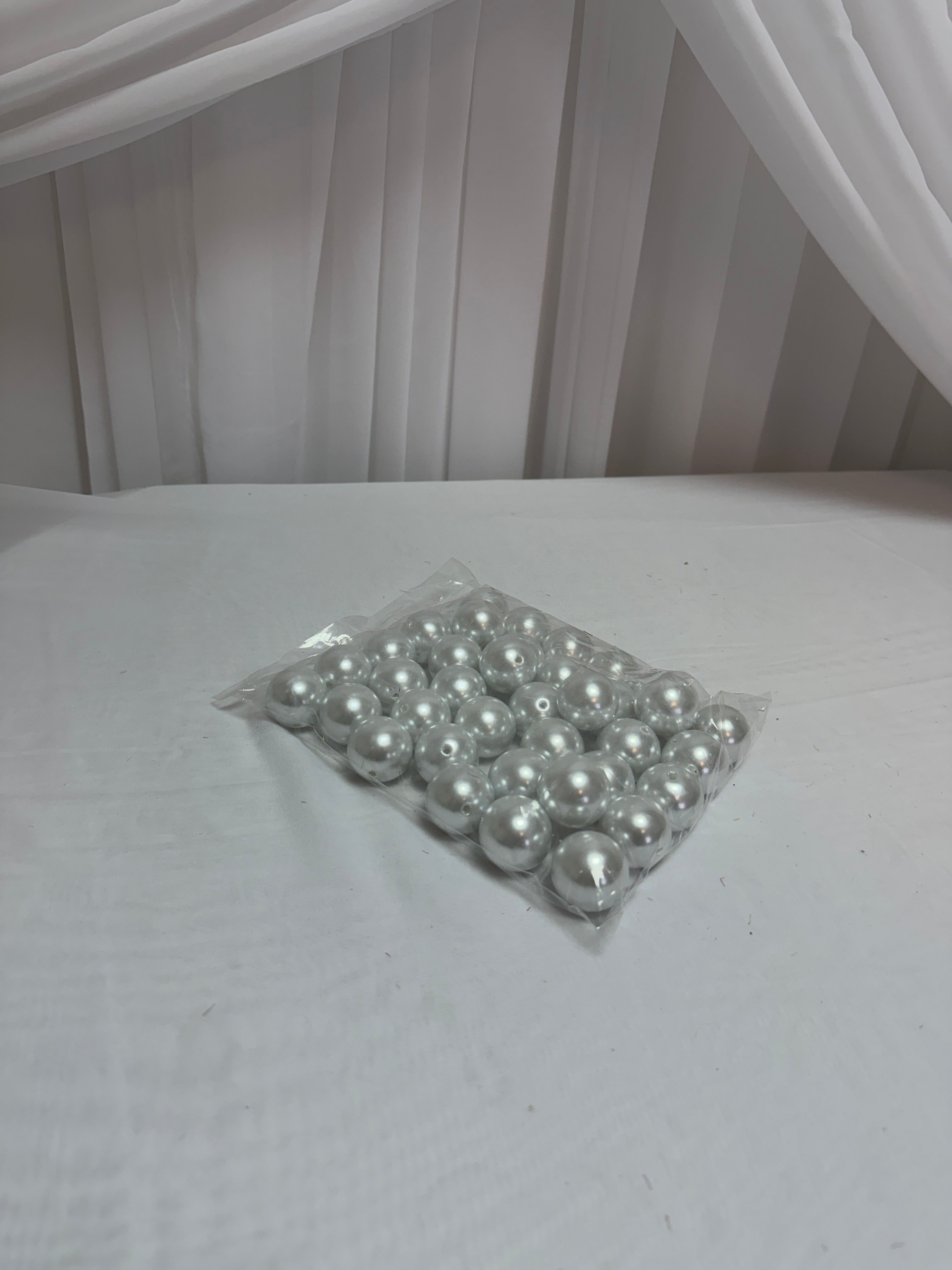 Perle Plastic Gaurite Intregi 3cm/1000g