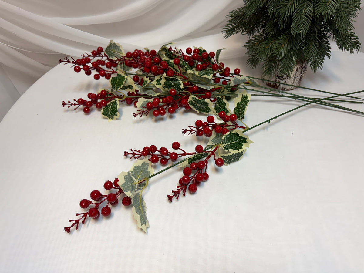 Crengi Decorative Crăciun cu Scorușe Mari Roșii și Frunze Alb-Verde, 71 cm – 4 Buchete