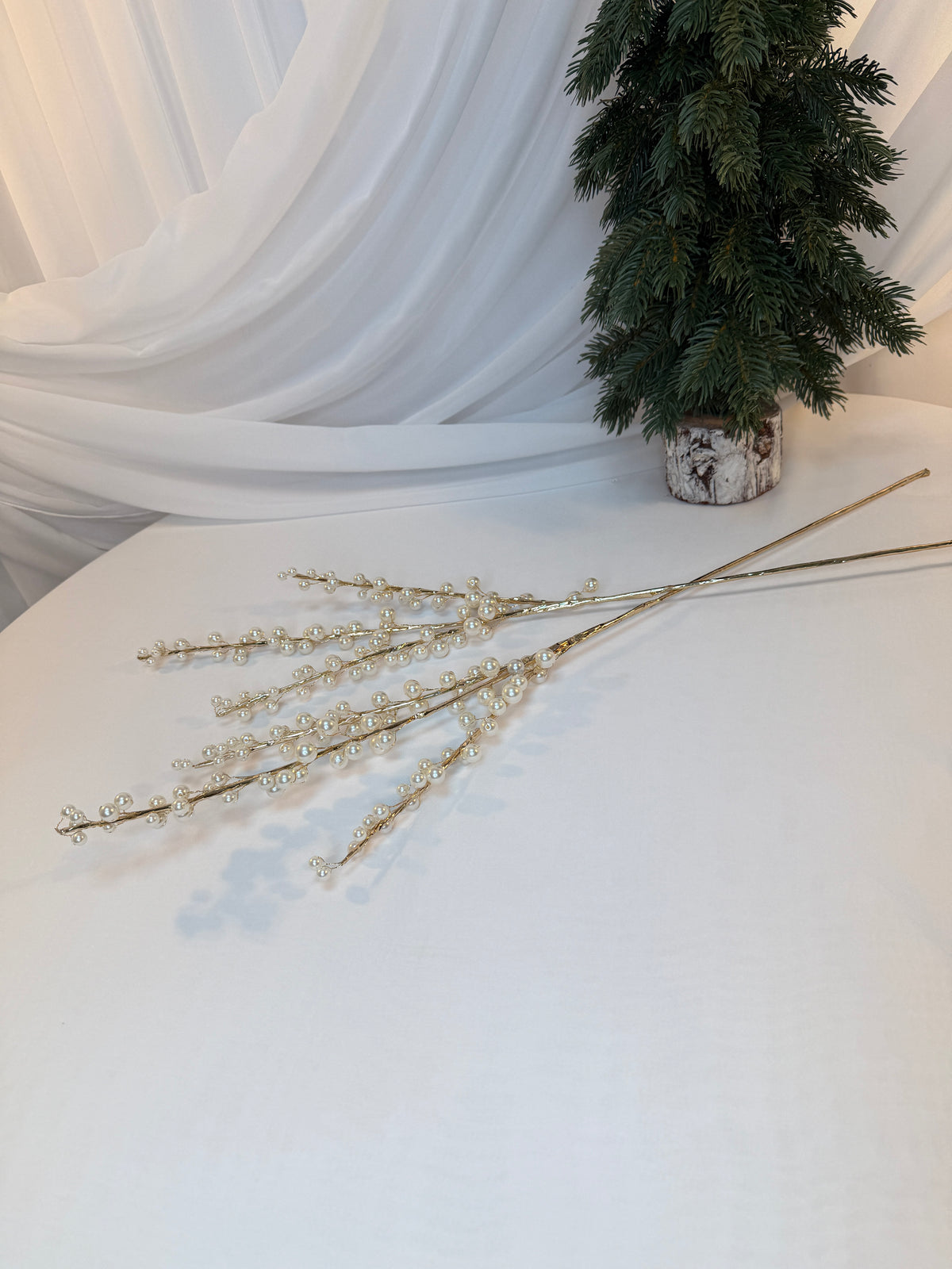 Creangă Decorativă Aurie cu Perle Ivoire de Diferite Dimensiuni – Aranjamente Florale 0427-6