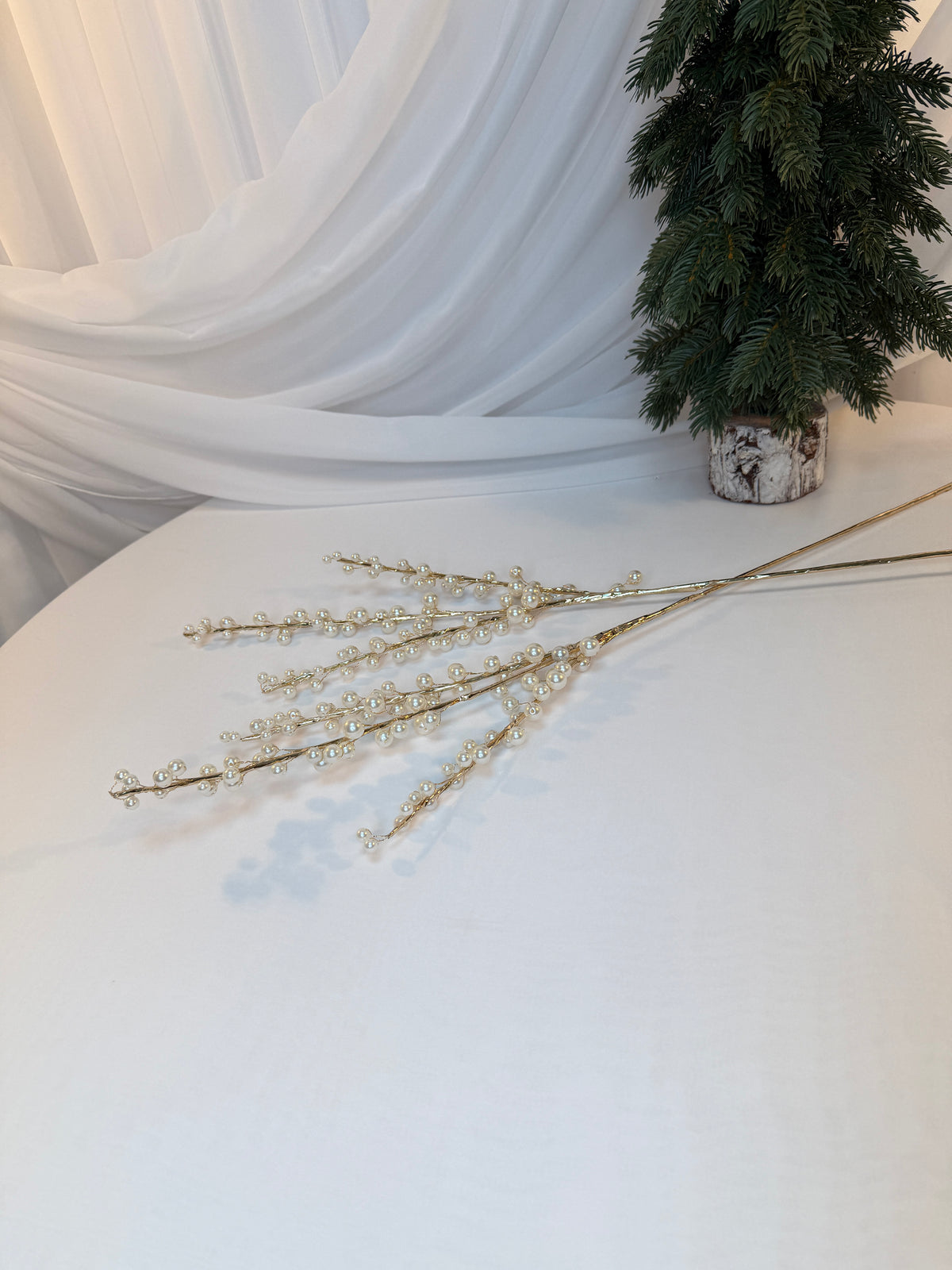 Creangă Decorativă Aurie cu Perle Ivoire de Diferite Dimensiuni – Aranjamente Florale 0427-6