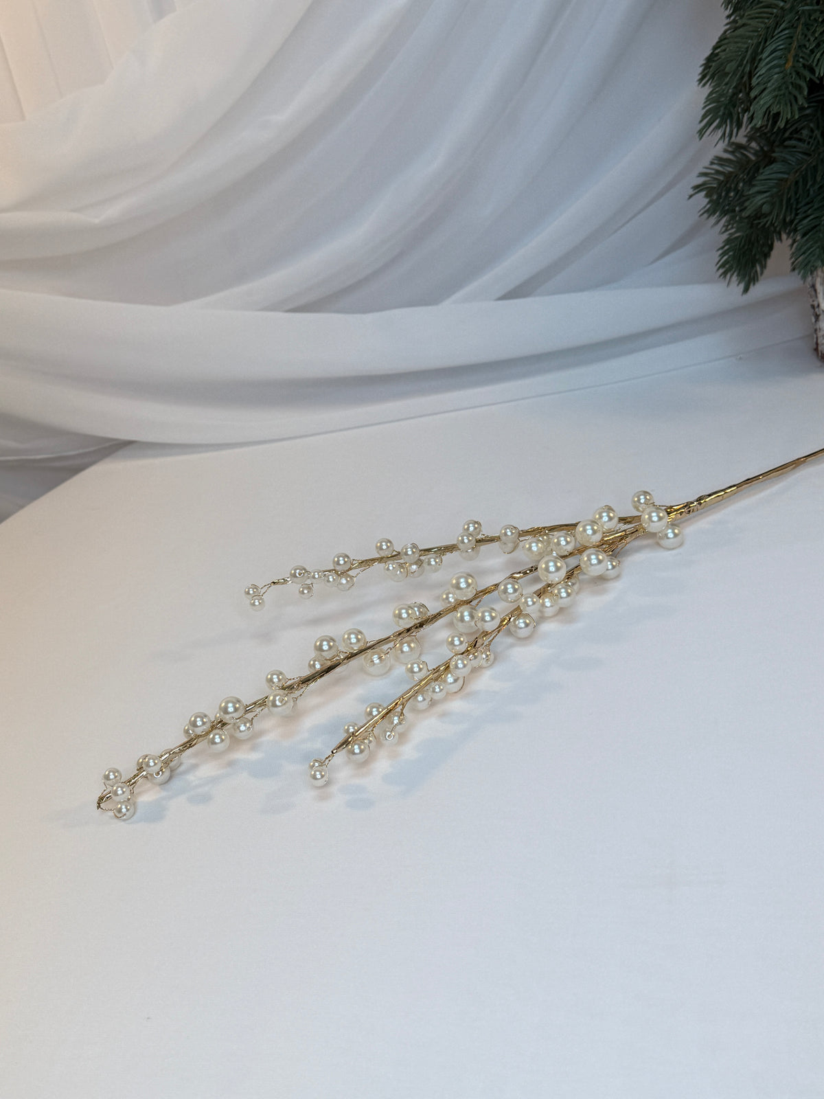Creangă Decorativă Aurie cu Perle Ivoire de Diferite Dimensiuni – Aranjamente Florale 0427-6