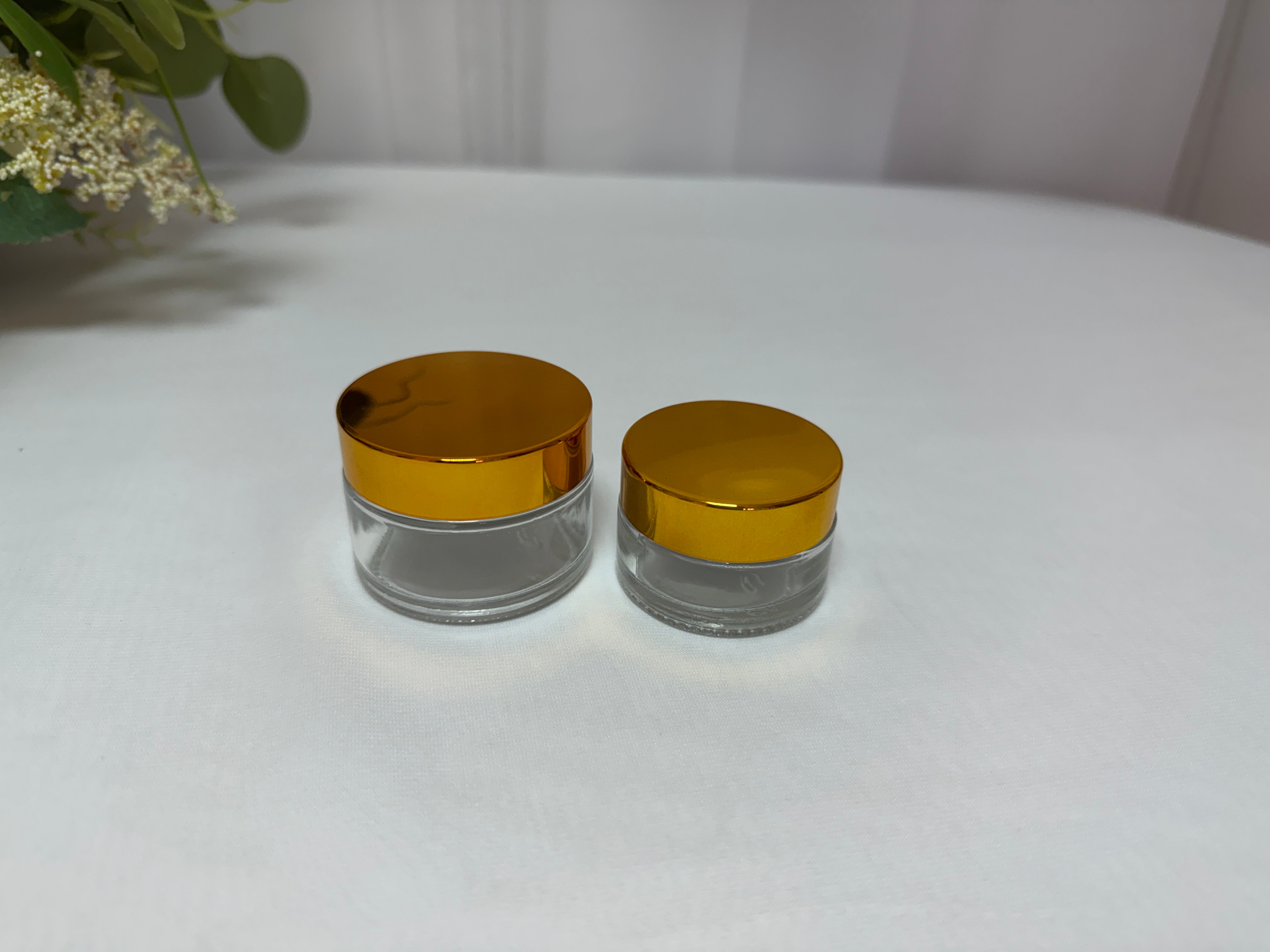 Borcanel Sticla Cilindric Cu Capac Plastic Auriu