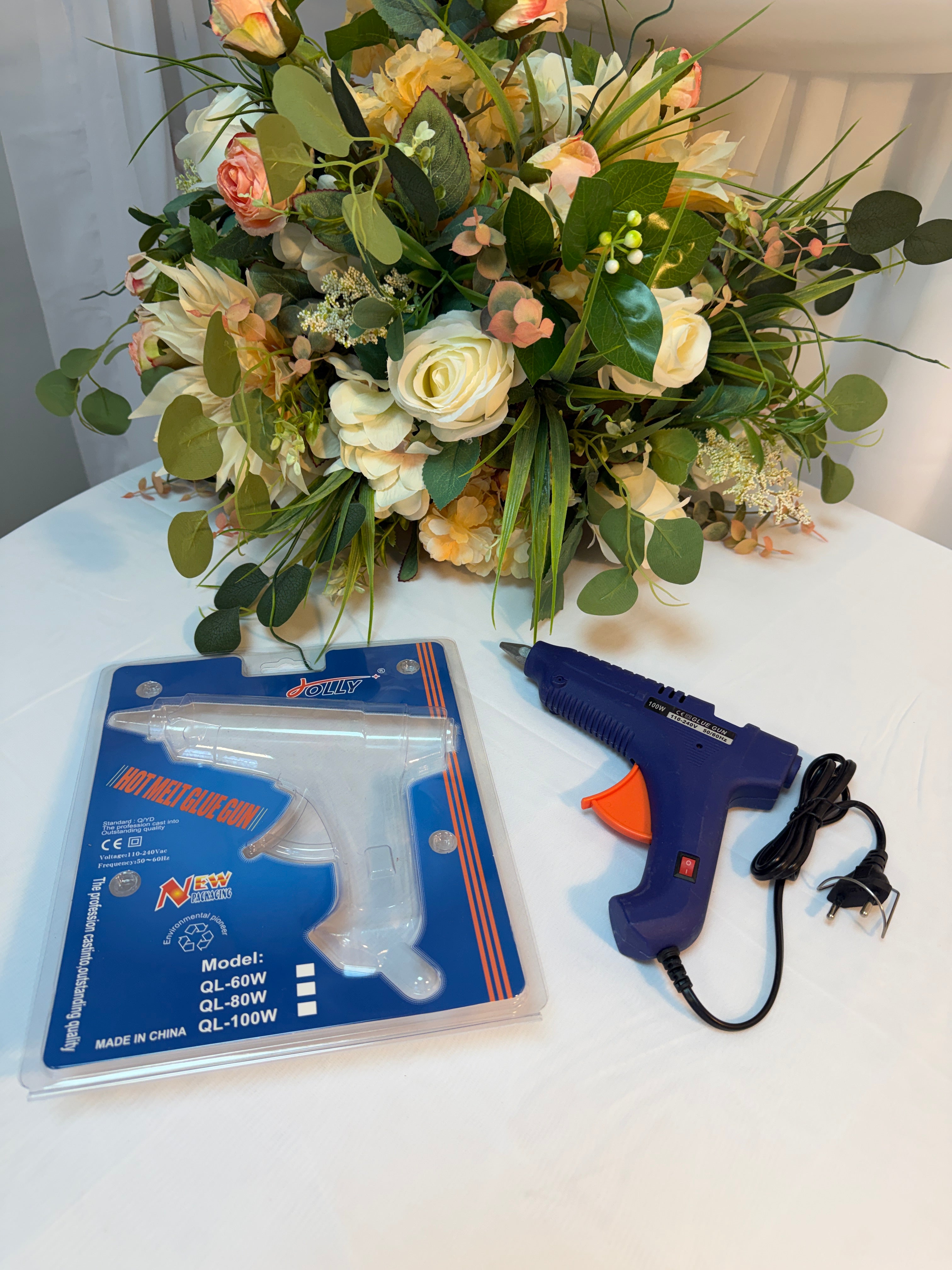 Pistol pentru Lipit cu Silicon Cald 7mm