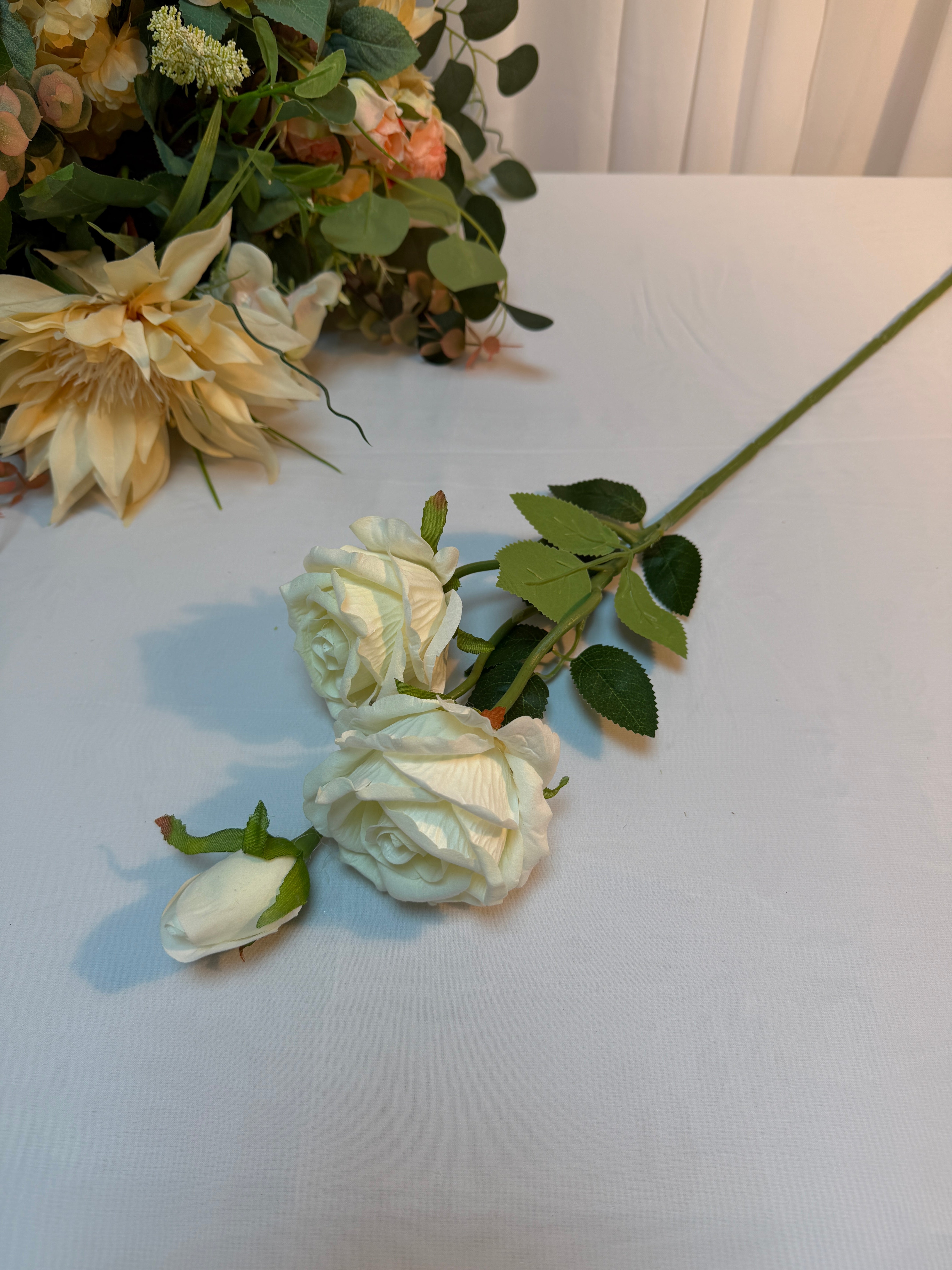 Fir Trandafiri 2 Flori si 1 Boboc Catifea