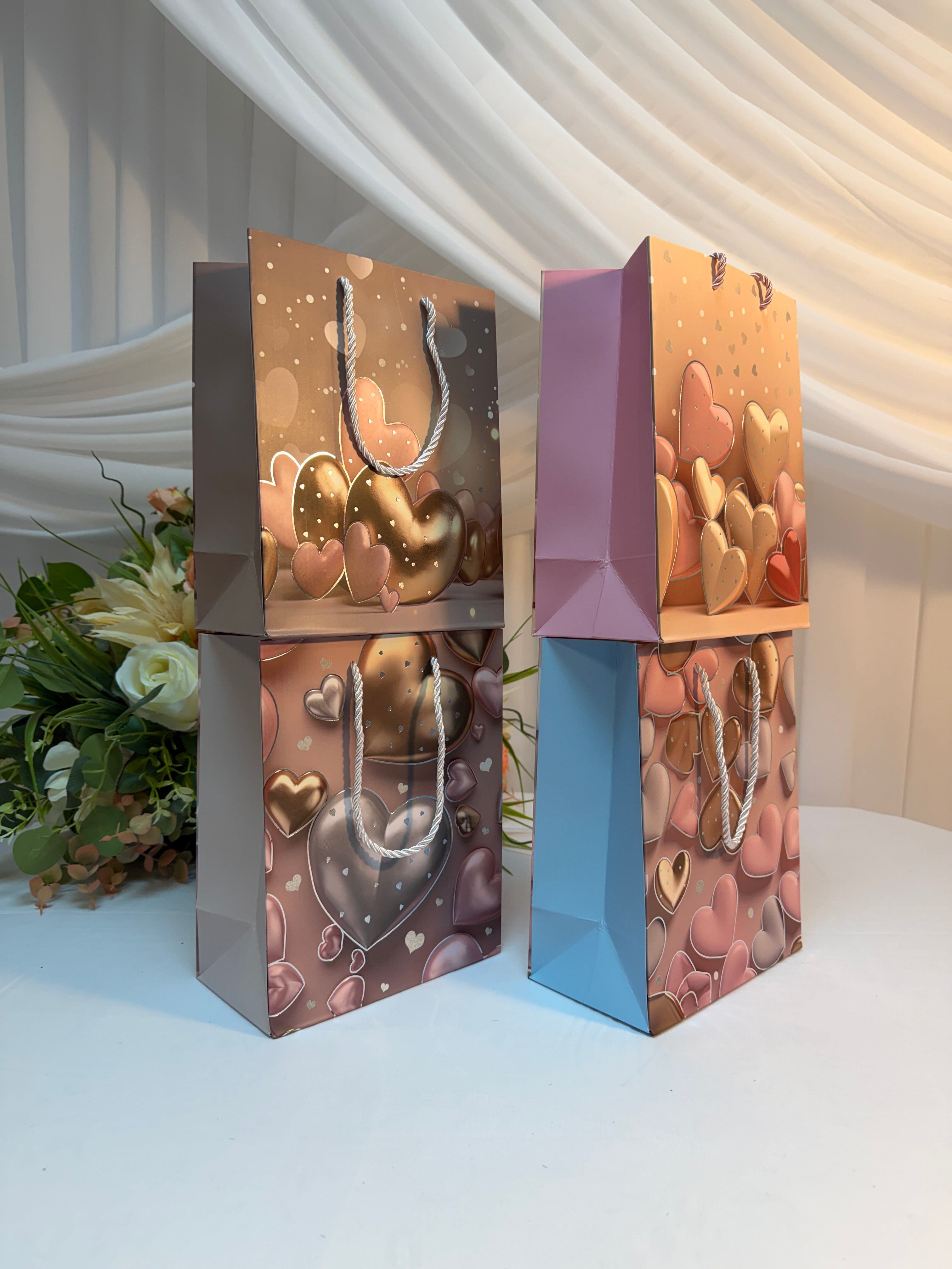 Pungi cadou inimi roz-auriu 12/set