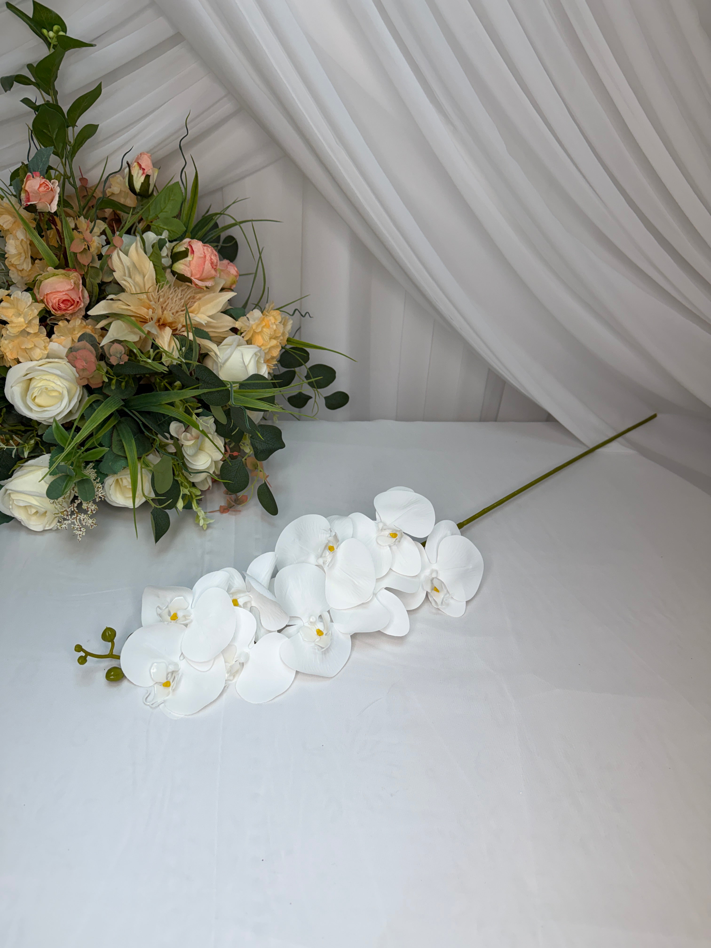 Orhidee artificiala 9 flori 53 Alb