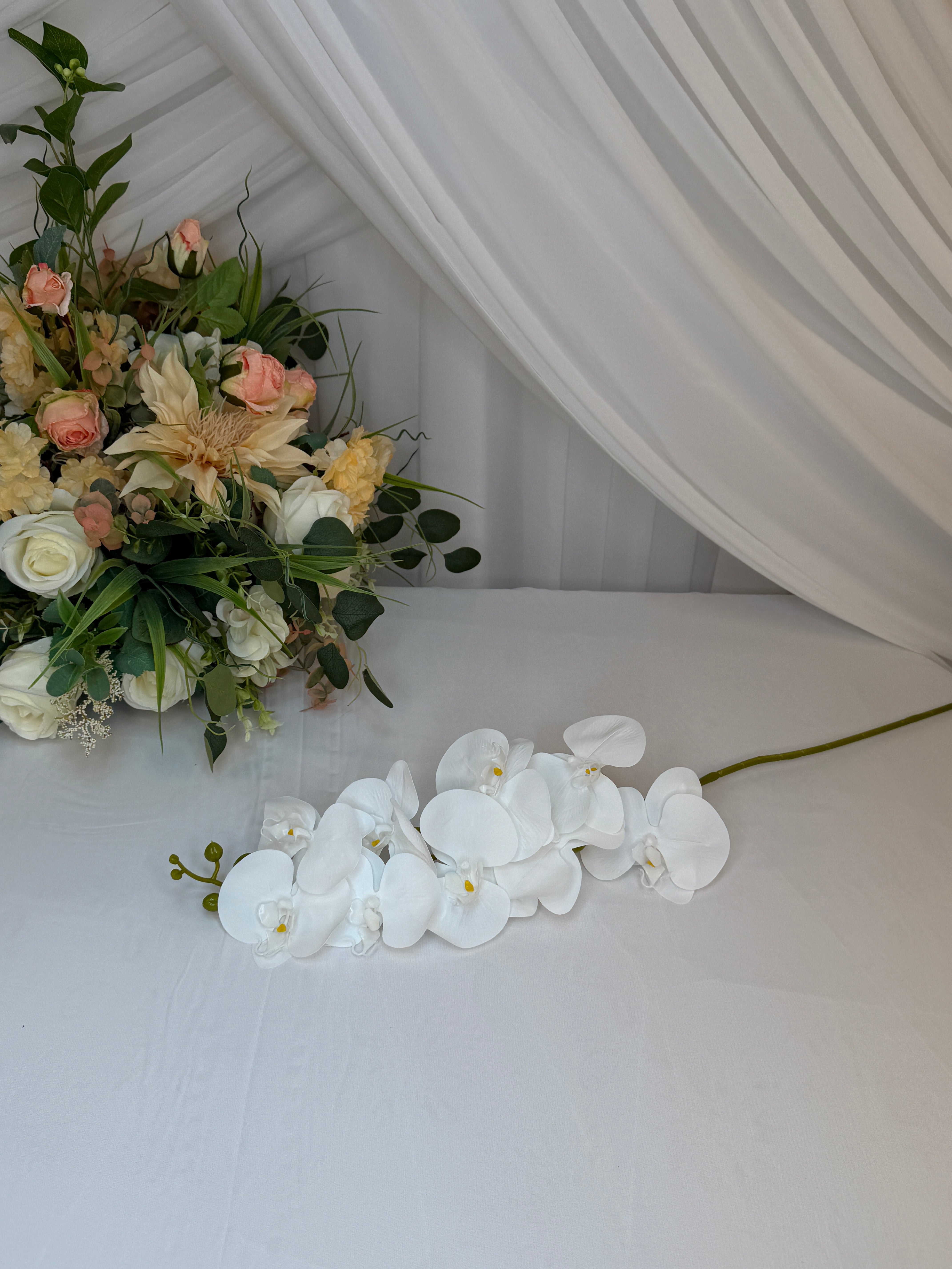 Orhidee artificiala 9 flori 53 Alb