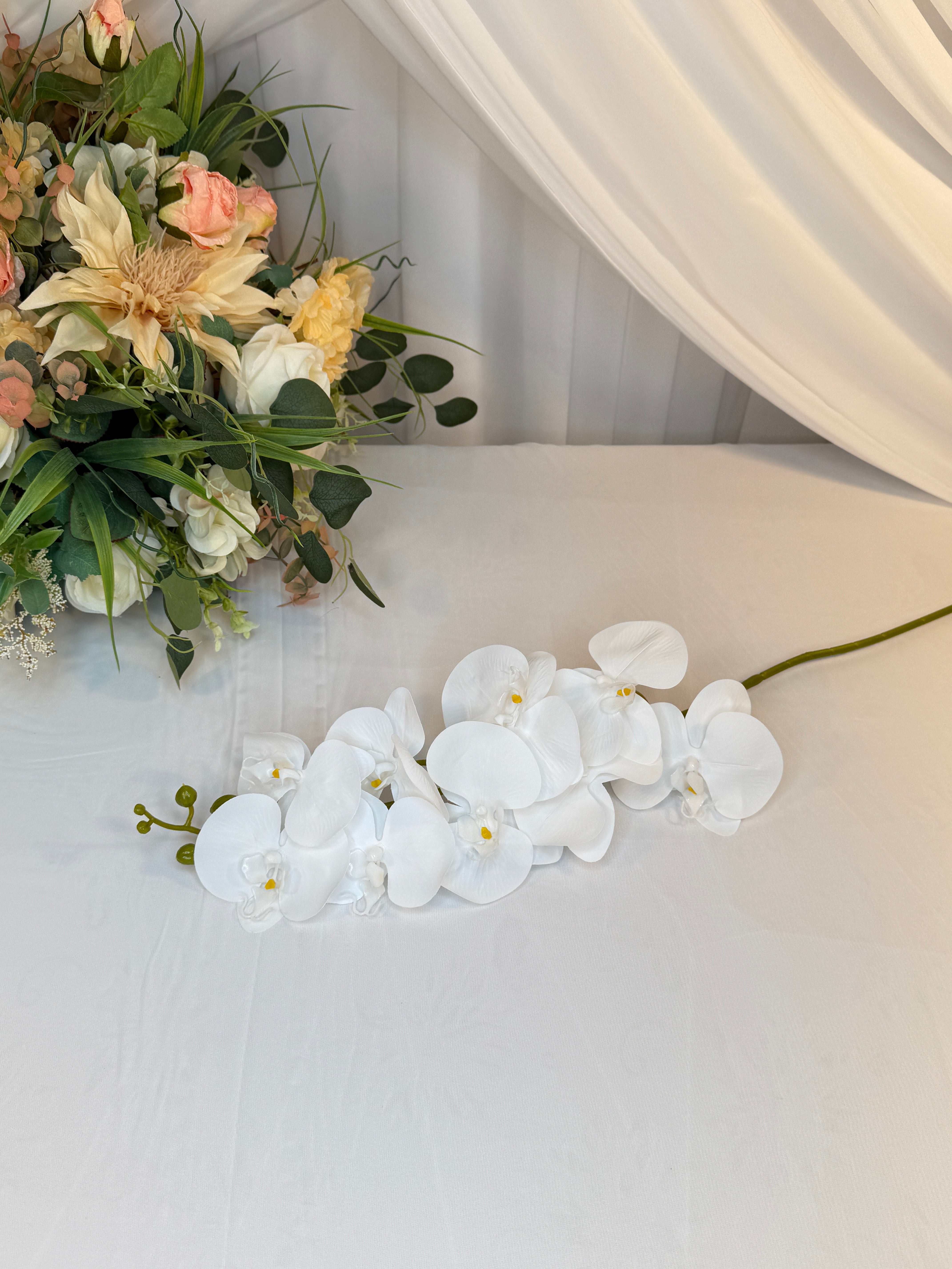 Orhidee artificiala 9 flori 53 Alb