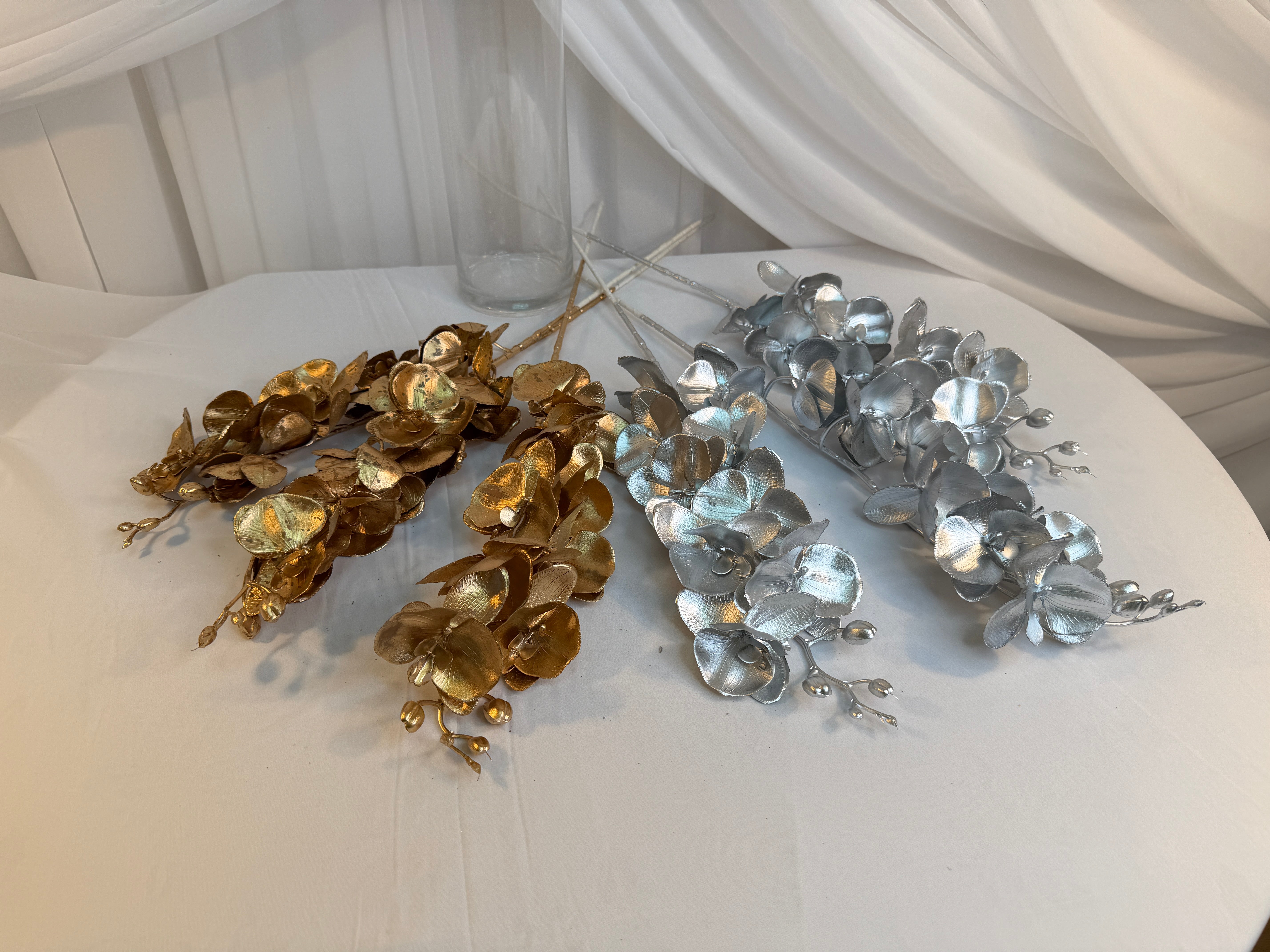 Orhidee 9 Flori Plastic Auriu si Argintiu