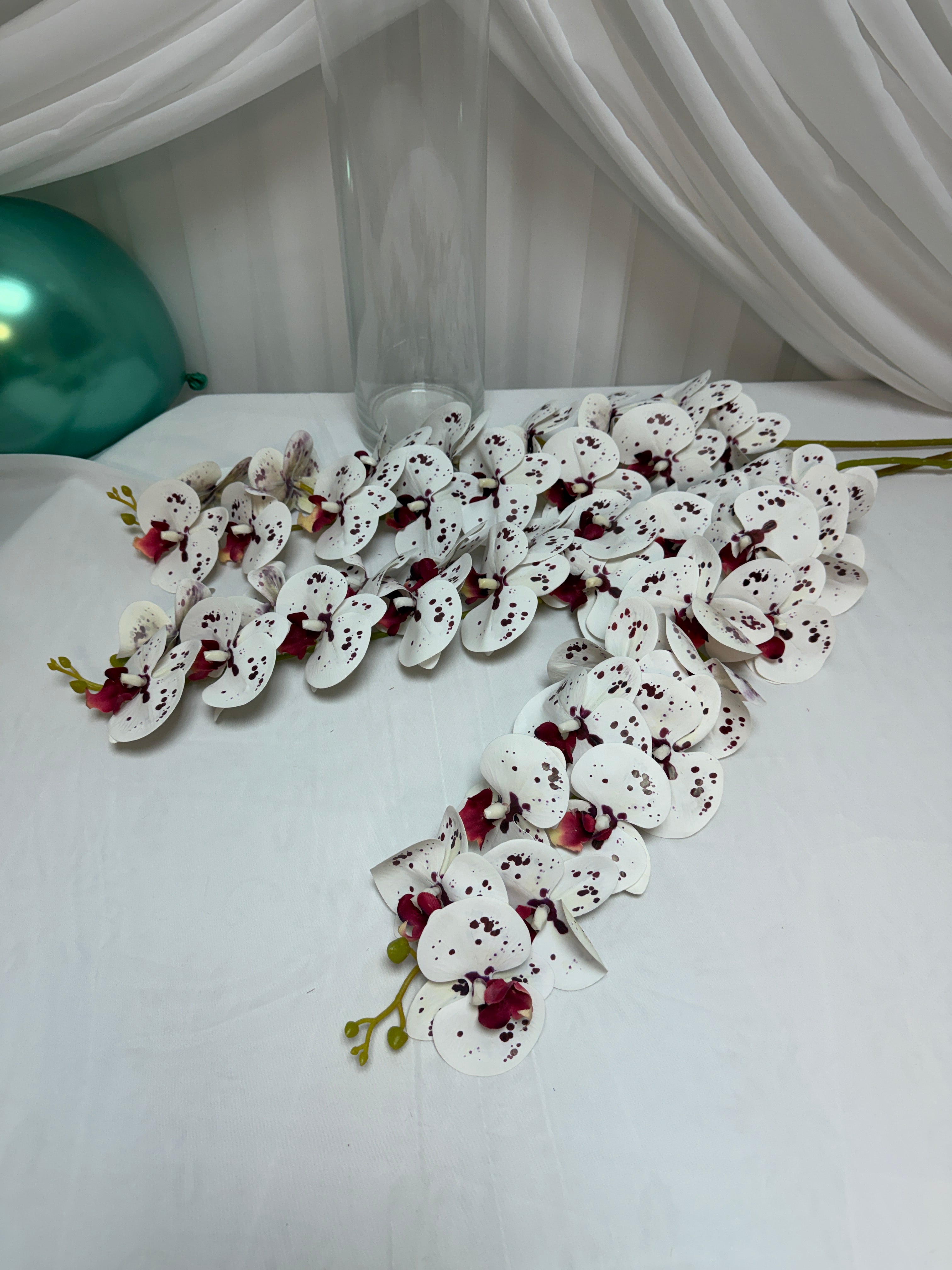 Orhidee artificiala 15 flori 13 Alb-Grena