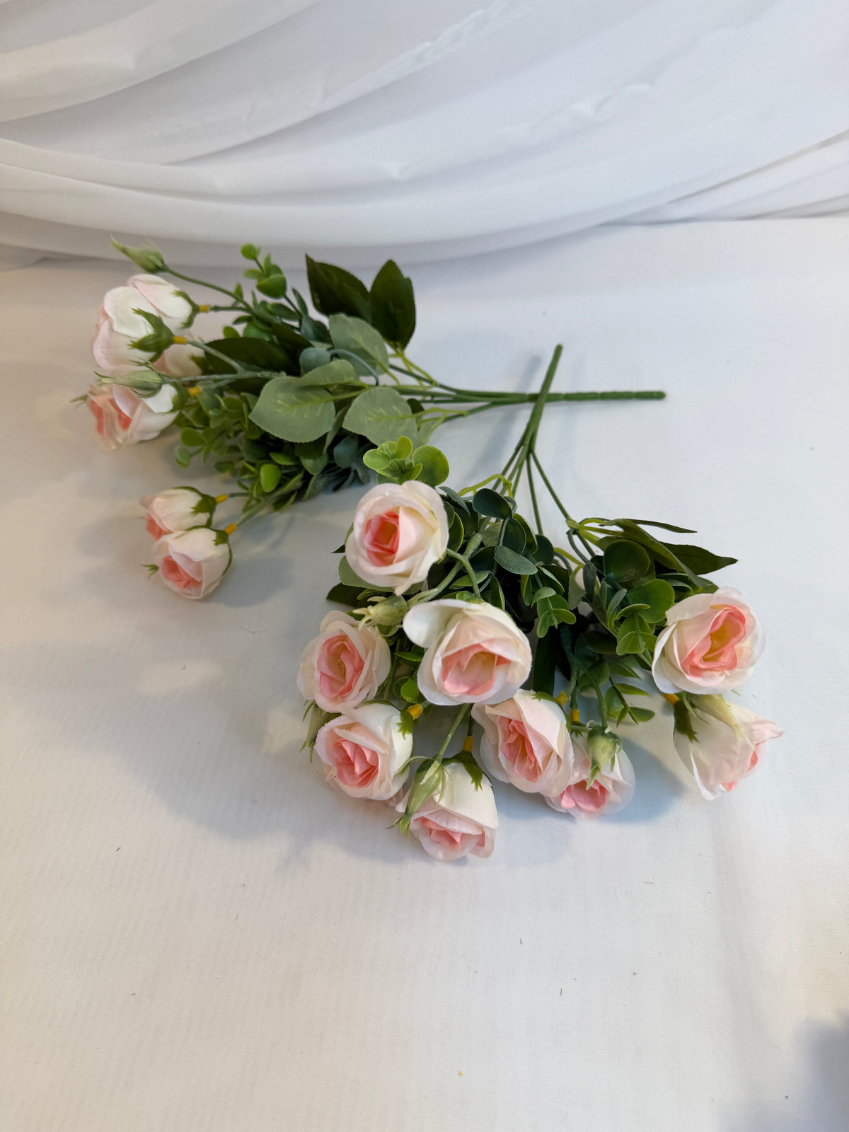 Flori Artificiale Buchet Trandafiri Eucalipt 2/set