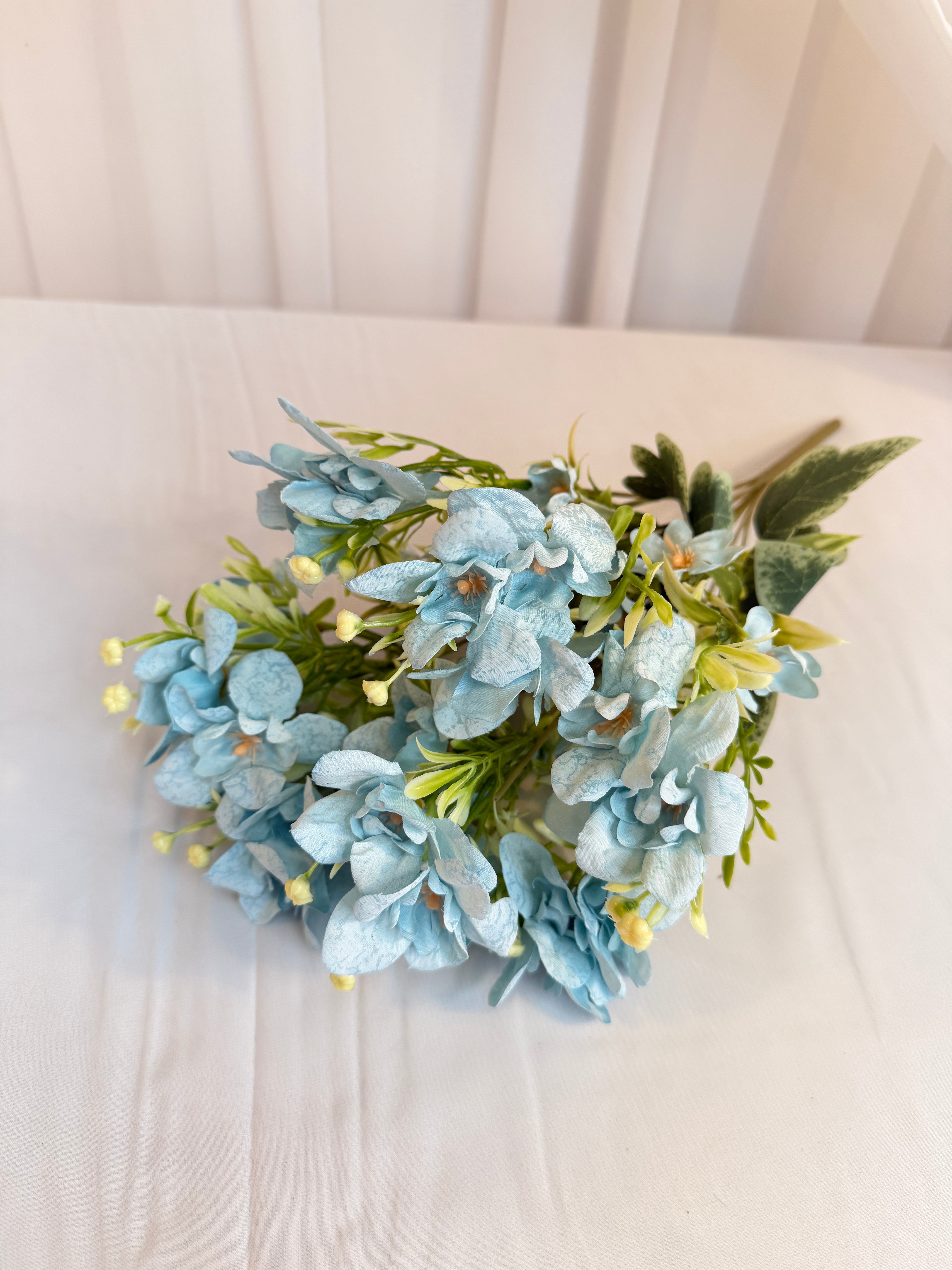 Buchet Floricele Stelute Artificiale