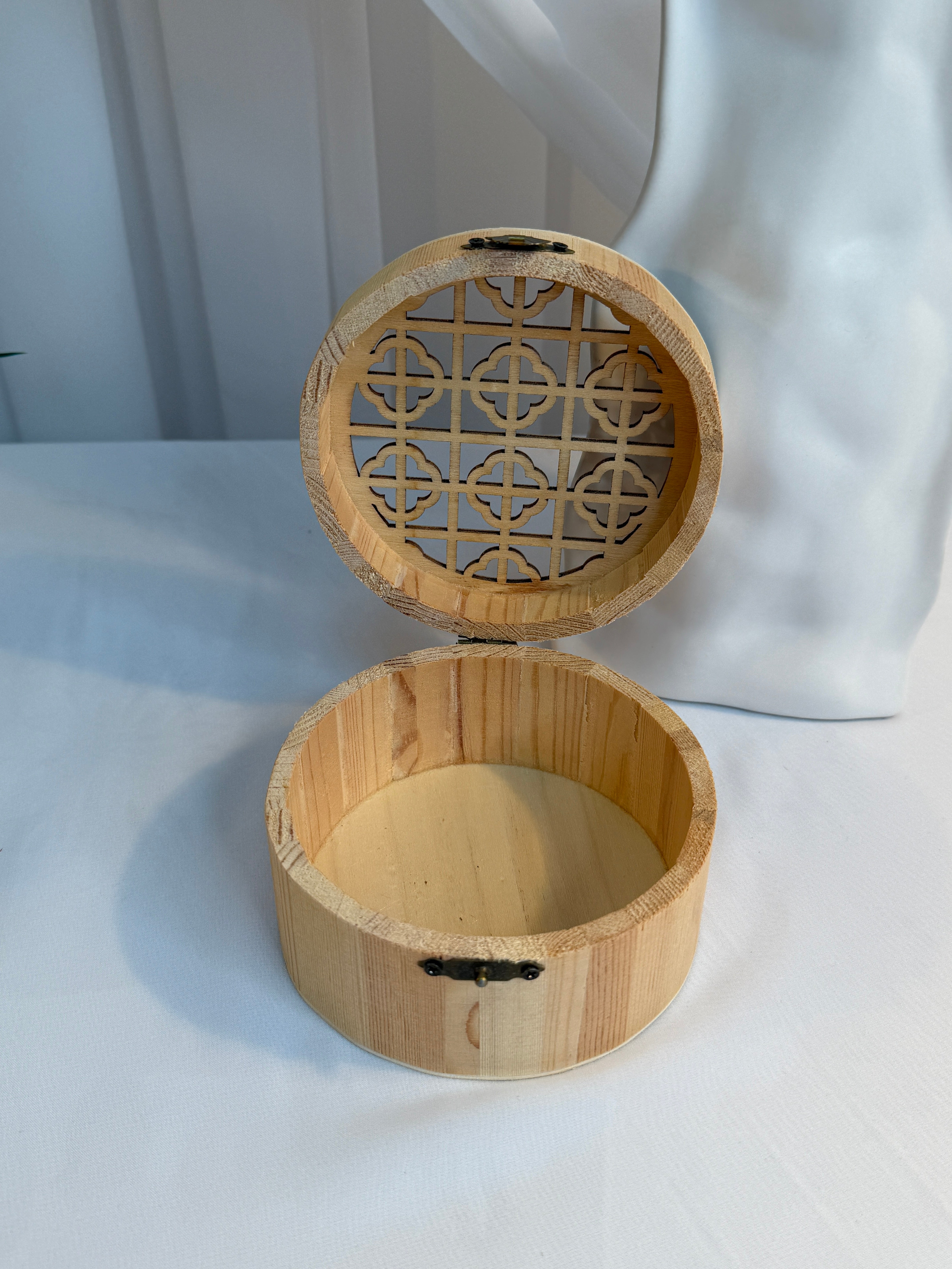 Cutie Lemn Natur Rotunda Perforat Patrat Cercuri Medie