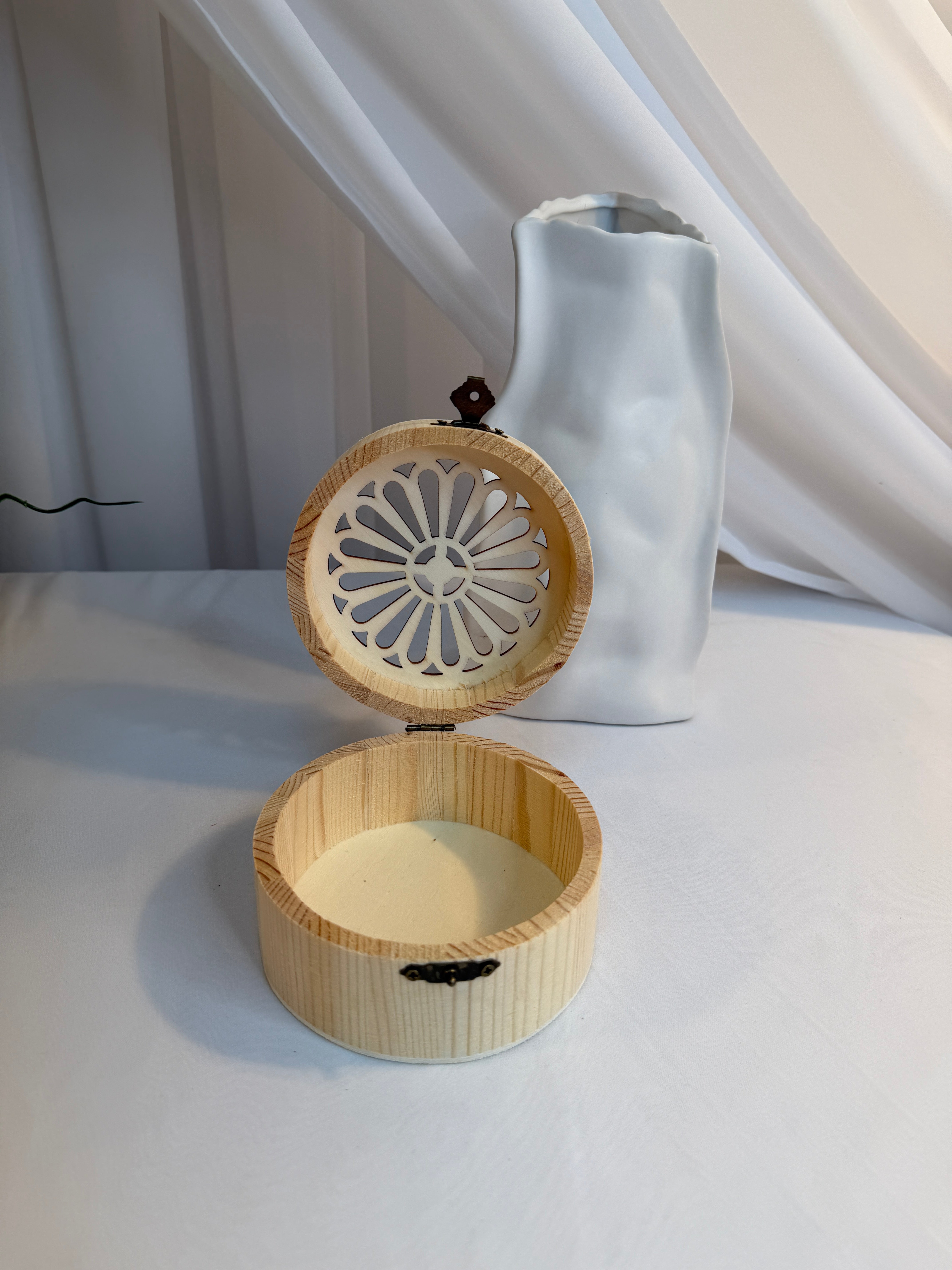 Cutie Lemn Natur Rotunda Perforat Medie Rotunda