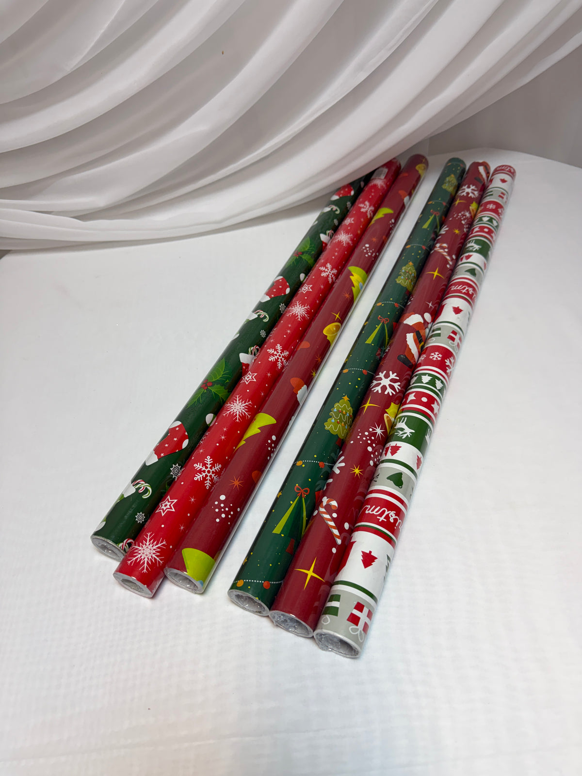 Hârtie de Ambalat Cadouri Crăciun, Rolă 70 cm x 2 m, Diverse Modele Festive