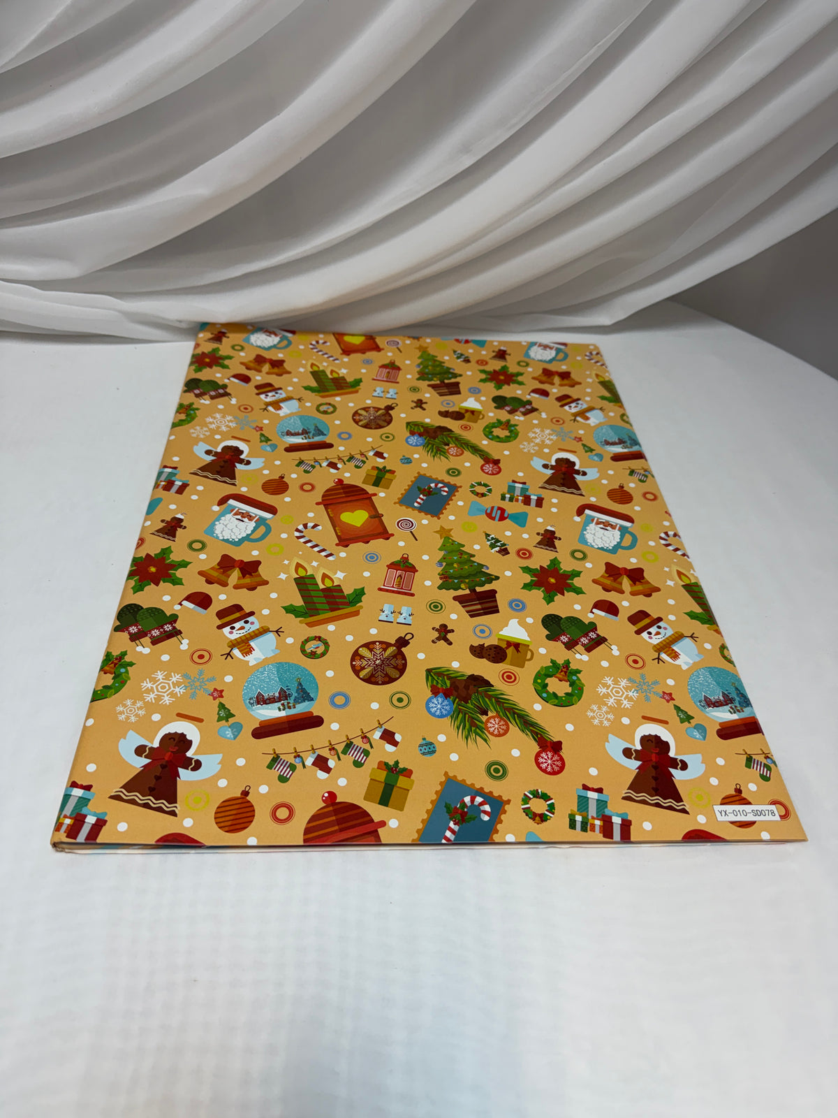 Hârtie de Ambalat Cadouri Crăciun, Coli 51 x 75 cm, 80 g, Set 50 Bucăți Bej Cu Ingeri, Brad, Cani
