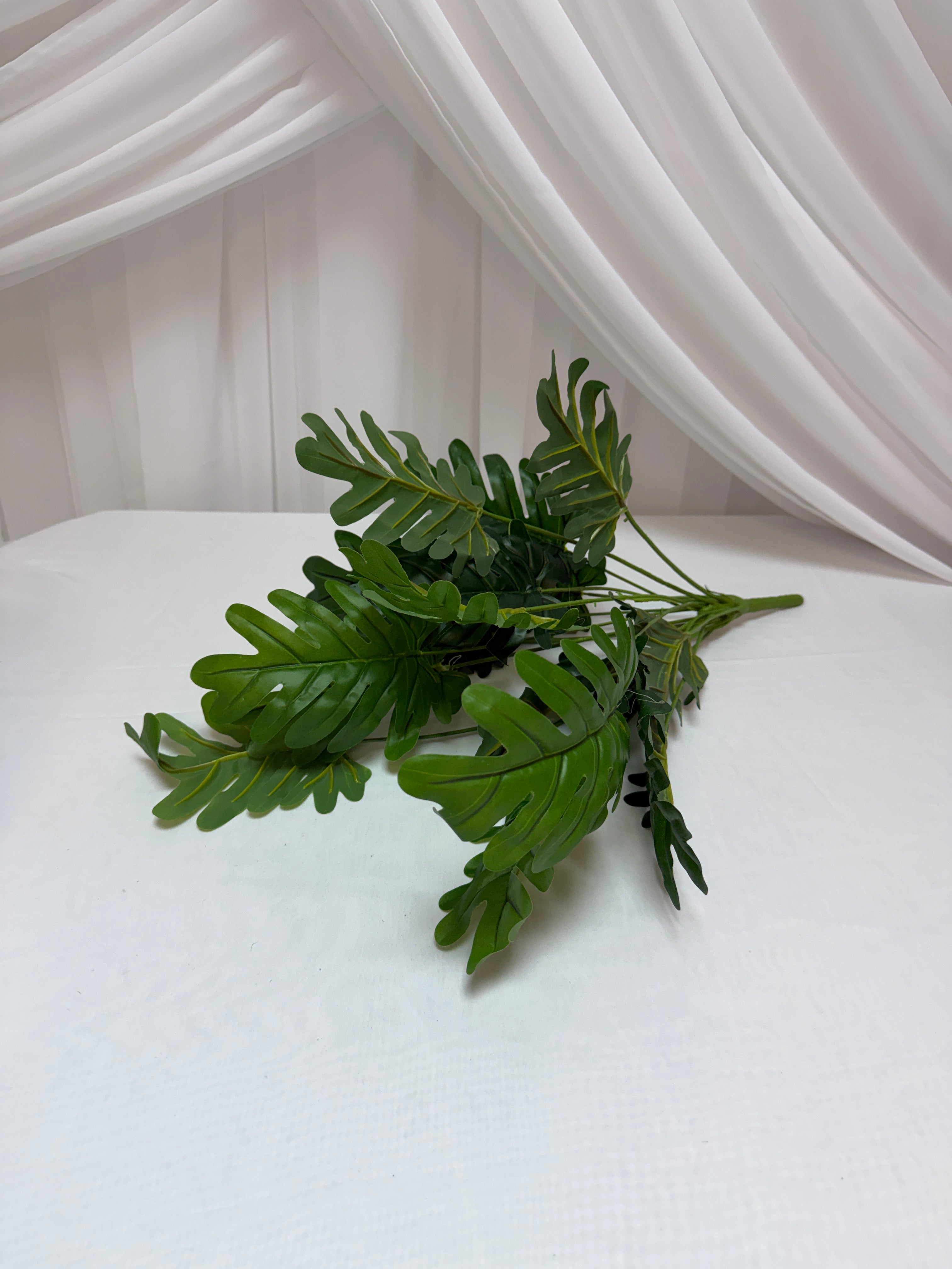 Buchet Frunze Crizanteme