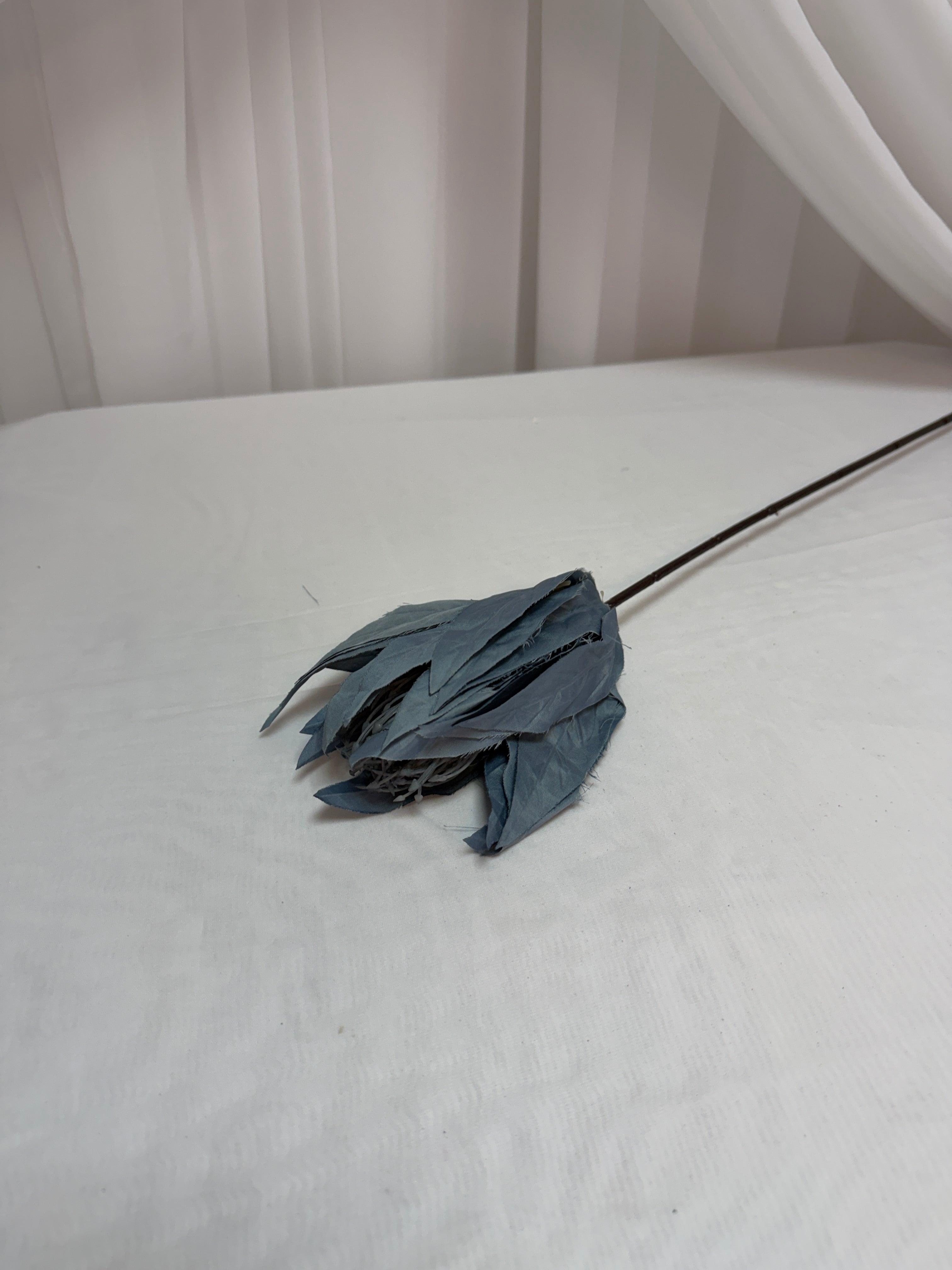 Flori artificiale Boboc Cu Petale Ascutite