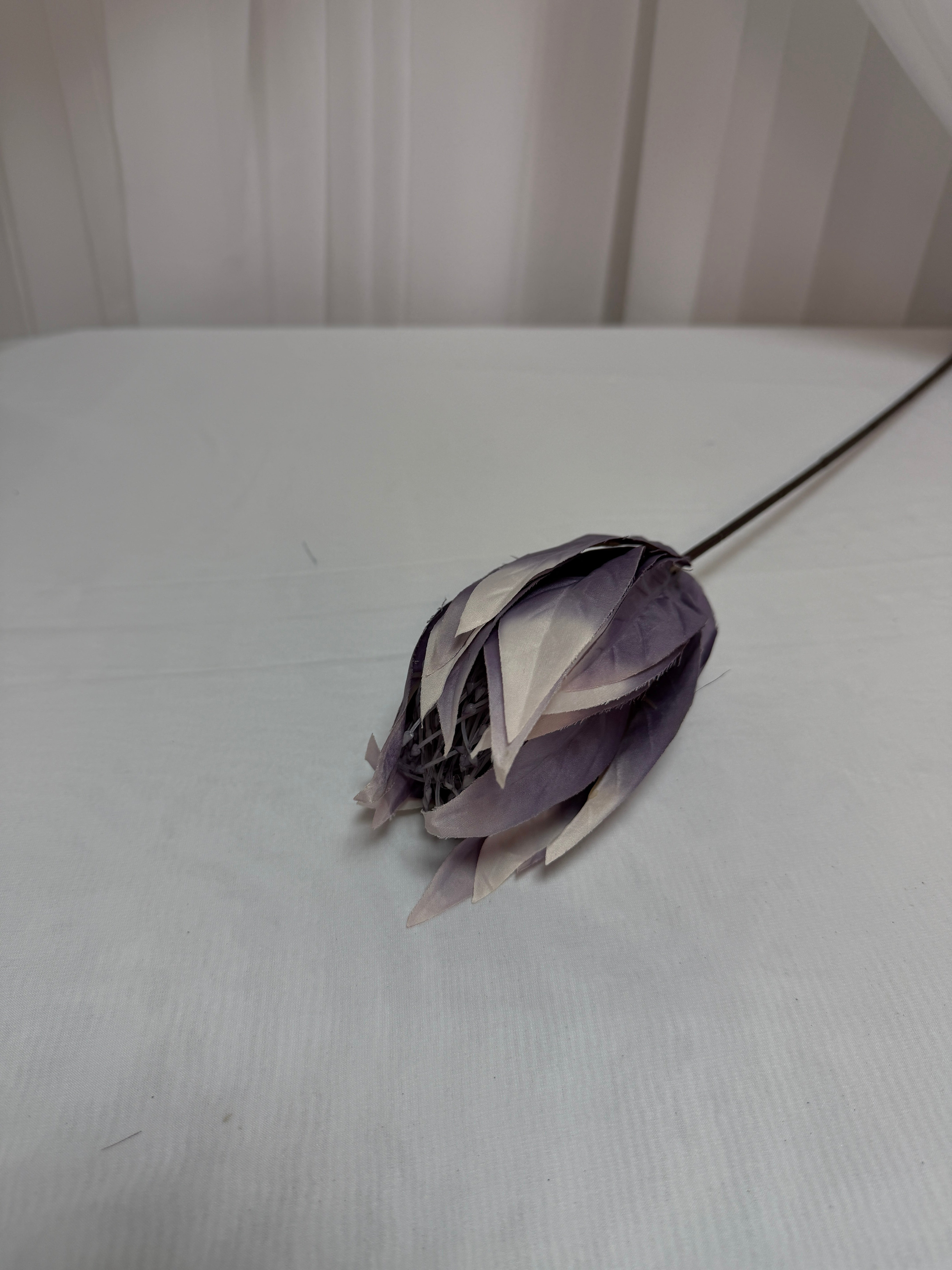 Flori artificiale Boboc Cu Petale Ascutite
