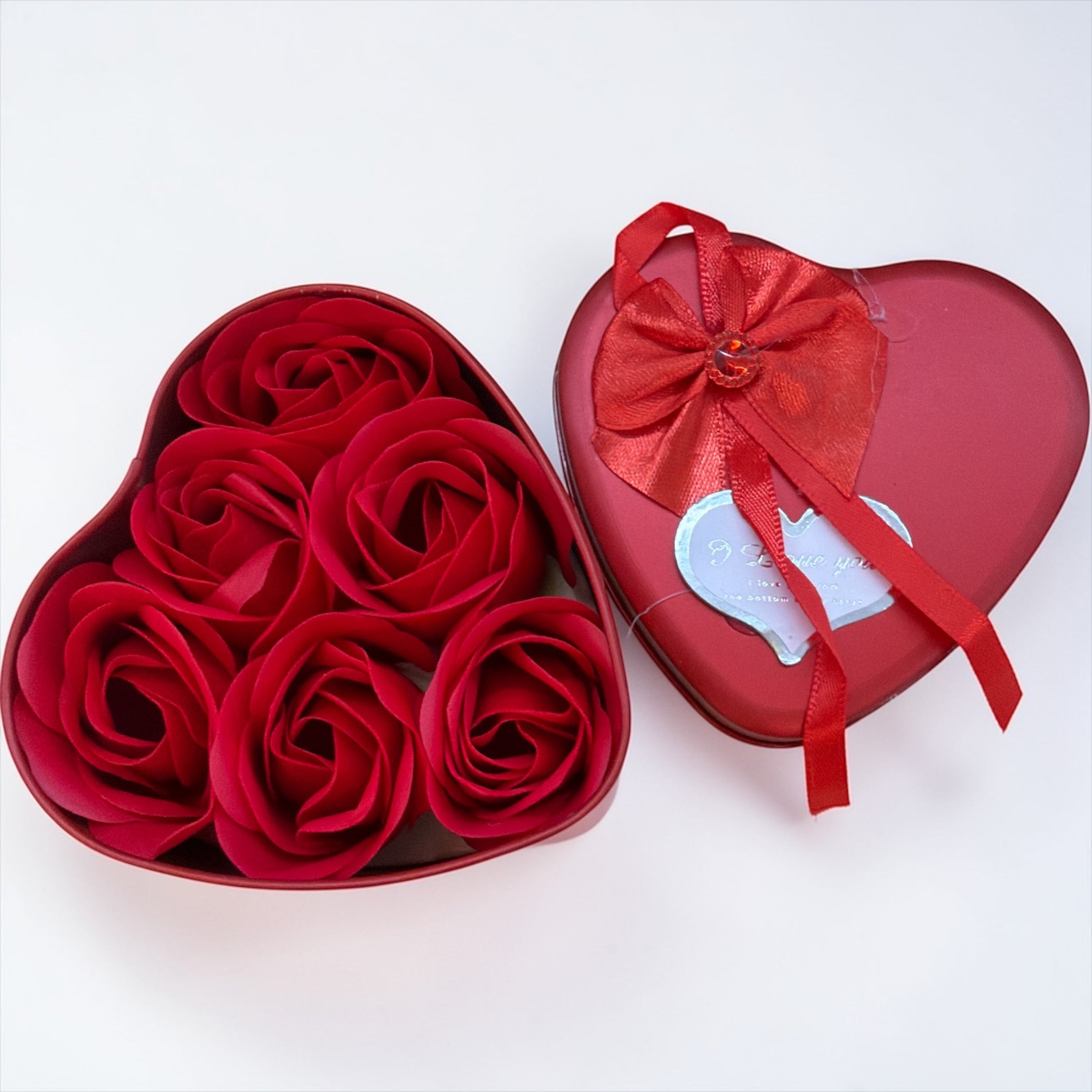 Trandafiri Sapun In Cutie Metal Inima